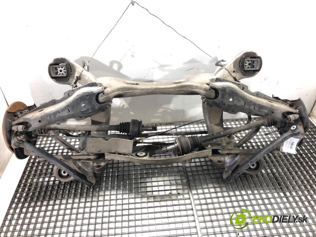 MERCEDES-BENZ W221 sedan 2010 220 kW S 400 Hybrid 3498 Výstuha zad