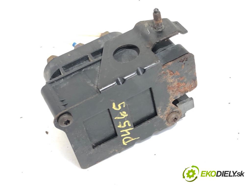 MERCEDES-BENZ W221 sedan 2010 220 kW S 400 Hybrid 3498 Rozdeľovač nápravy A2513200058