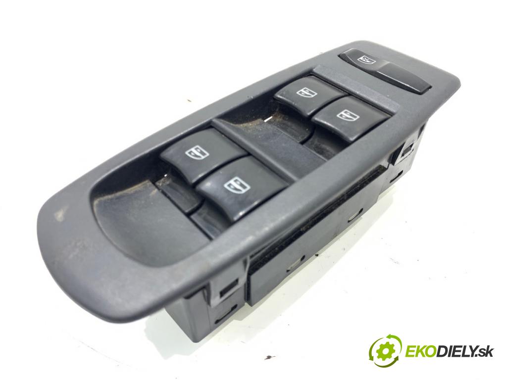 RENAULT KOLEOS I SUV 2008 110 kW 2.0 dCi (HY0K) 1995 Prepínač okien 25401-JY00C (Prepínacie páčky pod volantom)