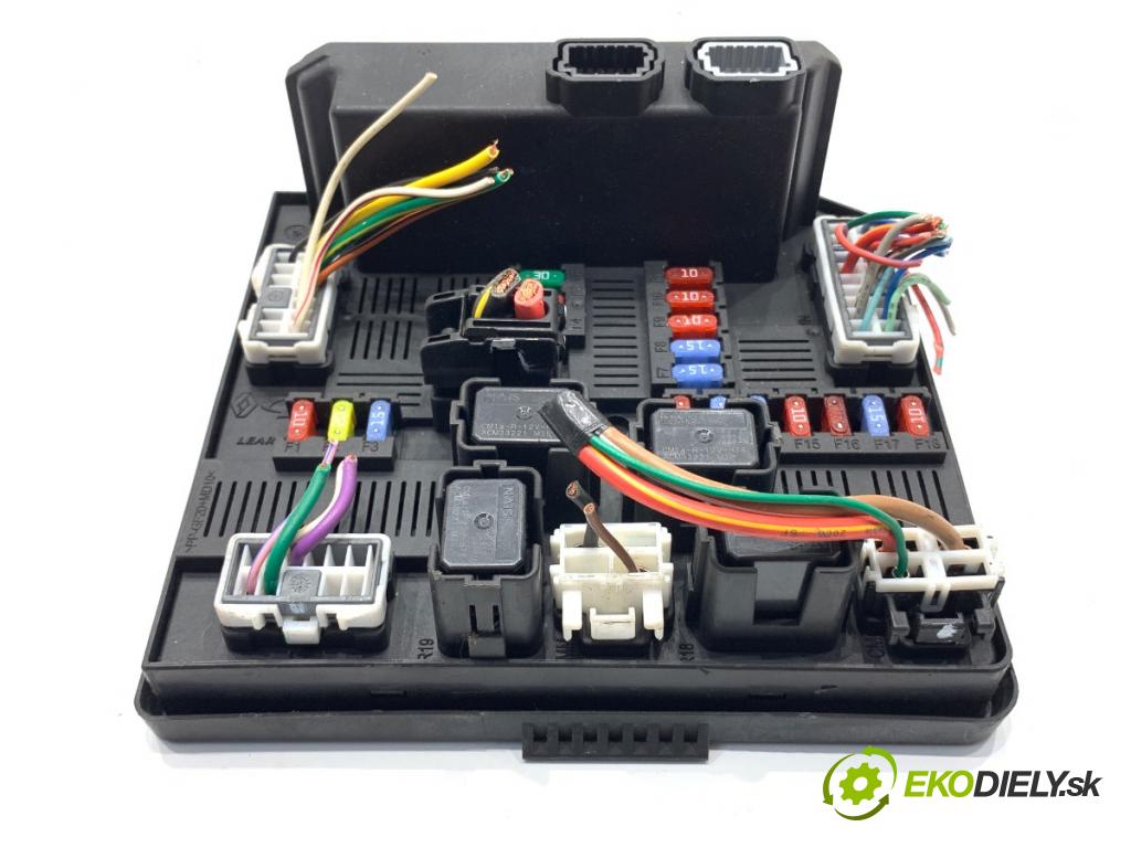 RENAULT KOLEOS I SUV 2008 110 kW 2.0 dCi (HY0K) 1995 modul BSI 284B7JY00A (Pojistková skříňka)