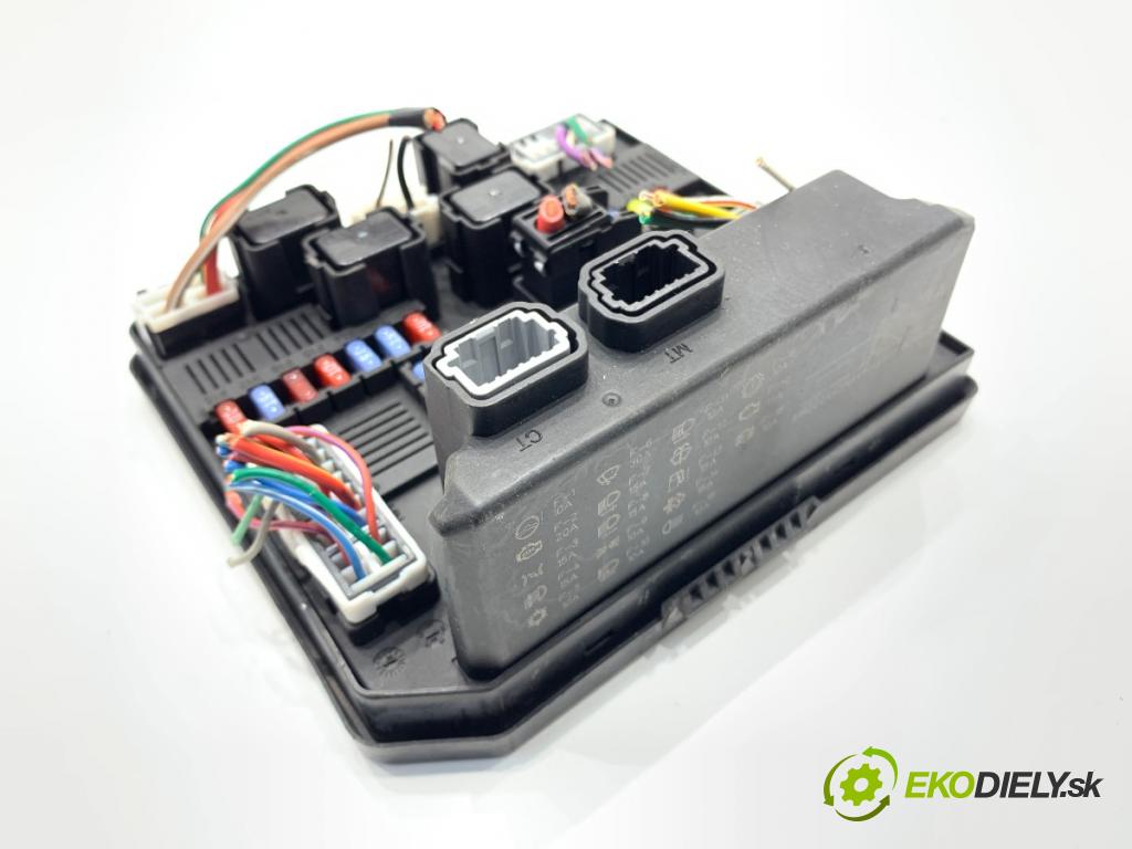 RENAULT KOLEOS I SUV 2008 110 kW 2.0 dCi (HY0K) 1995 modul BSI 284B7JY00A (Pojistková skříňka)