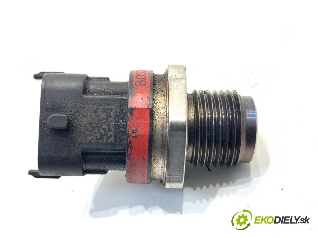 RENAULT KOLEOS I SUV 2008 110 kW 2.0 dCi (HY0K) 1995 Snímač tlaku paliva 0281002840 (Snímač)