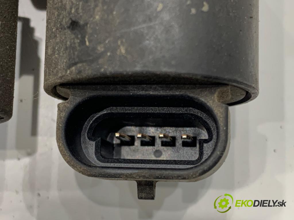 CITROEN C2 liftback 2004 44 kW 1.1 1124 Škrtiaca klapka  (Škrtiaca klapka)