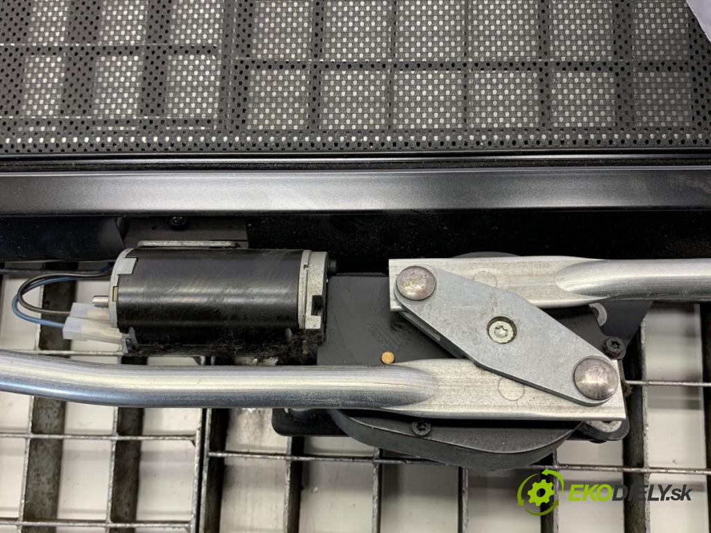 BMW F01 sedan 2008 180 kW 730 d 2993 Roleta okna zadnej 9129056 (Interiér ostatné)