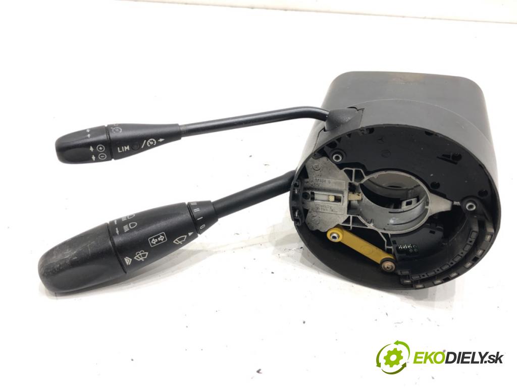 MERCEDES-BENZ W211 sedan 2002 130 kW E 270 CDI (211.016) 2685 Prepínač kombinovaný A0085452524 (Prepínacie páčky pod volantom)