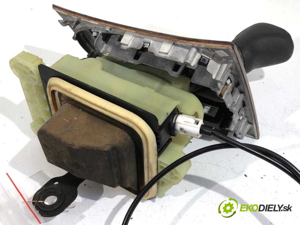 MERCEDES-BENZ W211 sedan 2002 130 kW E 270 CDI (211.016) 2685 Kulisa A2112670124 (Rýchlostná páka (kulisa))