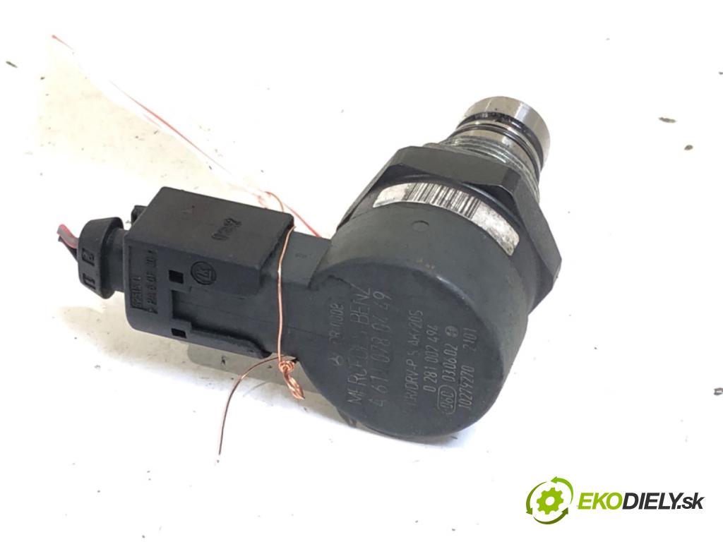 MERCEDES-BENZ W211 sedan 2002 130 kW E 270 CDI (211.016) 2685 Snímač tlaku paliva 0281002494 (Snímač)
