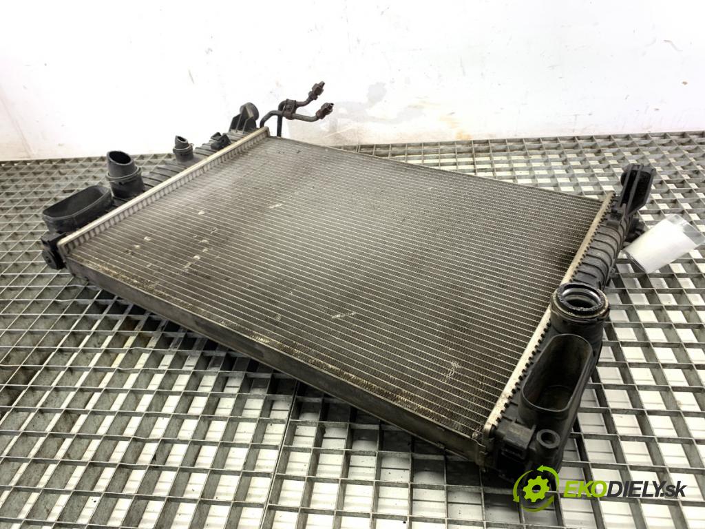 MERCEDES-BENZ W211 sedan 2002 130 kW E 270 CDI (211.016) 2685 chladič vody  (Vodní chladič)