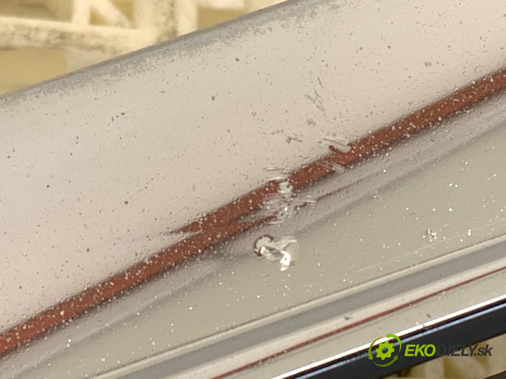 MERCEDES-BENZ W211 sedan 2002 130 kW E 270 CDI (211.016) 2685 mřížka maska A2118800283 (Přední mřížka (maska chladiče))