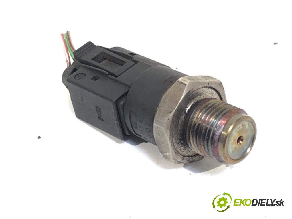 MERCEDES-BENZ W211 sedan 2002 130 kW E 270 CDI (211.016) 2685 Snímač tlaku paliva 0281002504 (Snímač)