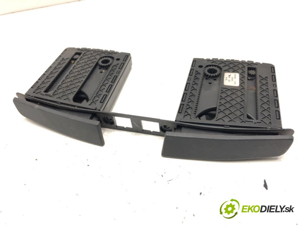 PEUGEOT 508 SW I Kombi 2011 120 kW 2.0 HDi 1997 Držiak na nápoje  (Držiak (úchyt) na nápoje)