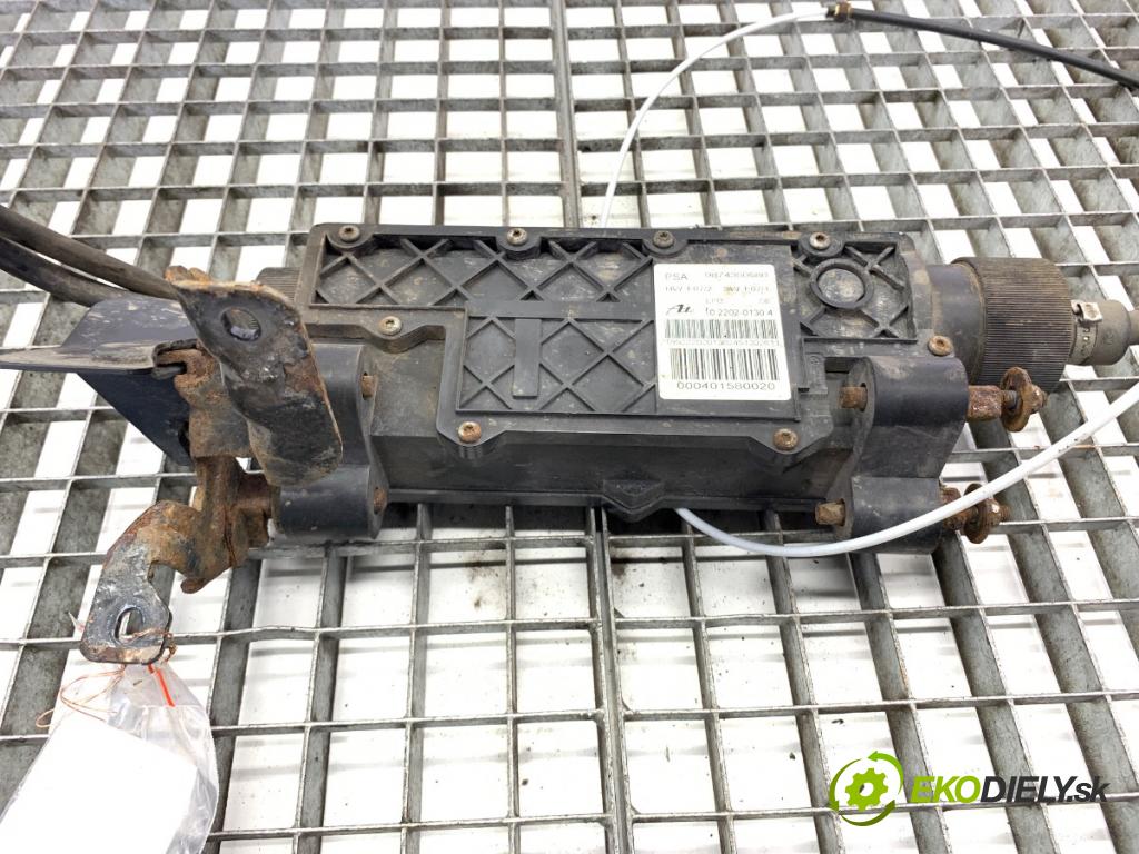 PEUGEOT 508 SW I Kombi 2011 120 kW 2.0 HDi 1997 BRZDA: ručný elektrický 9874350580 (Ručná brzda)