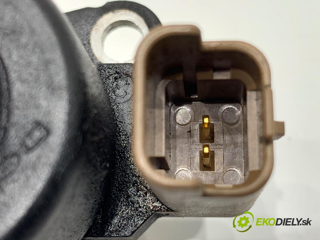 PEUGEOT 3008 nadwozie wielkoprzestrzenne (MPV) 2013 120 kW 2.0 HDi Hybrid4 1997 Regulátor tlaku paliva 28233373 (Palivový systém ostatné)