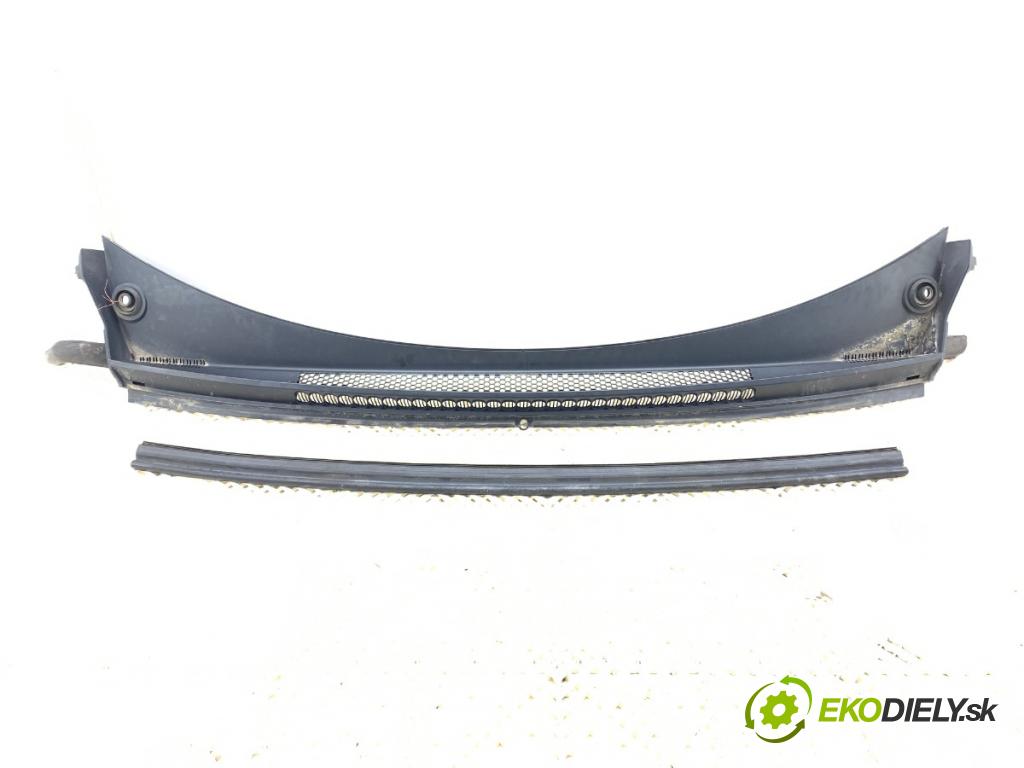 PEUGEOT 3008 nadwozie wielkoprzestrzenne (MPV) 2013 120 kW 2.0 HDi Hybrid4 1997 Torpédo, plast pod čelné okno 9671408577 (Torpédo (plast pod čelným sklom))