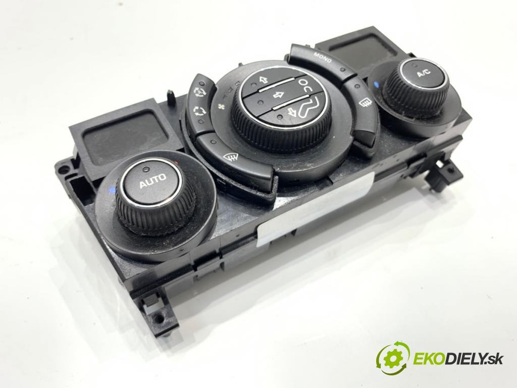 PEUGEOT 3008 nadwozie wielkoprzestrzenne (MPV) 2013 120 kW 2.0 HDi Hybrid4 1997 Panel ovládania kúrenia 96738322XT (Prepínacie páčky pod volantom)