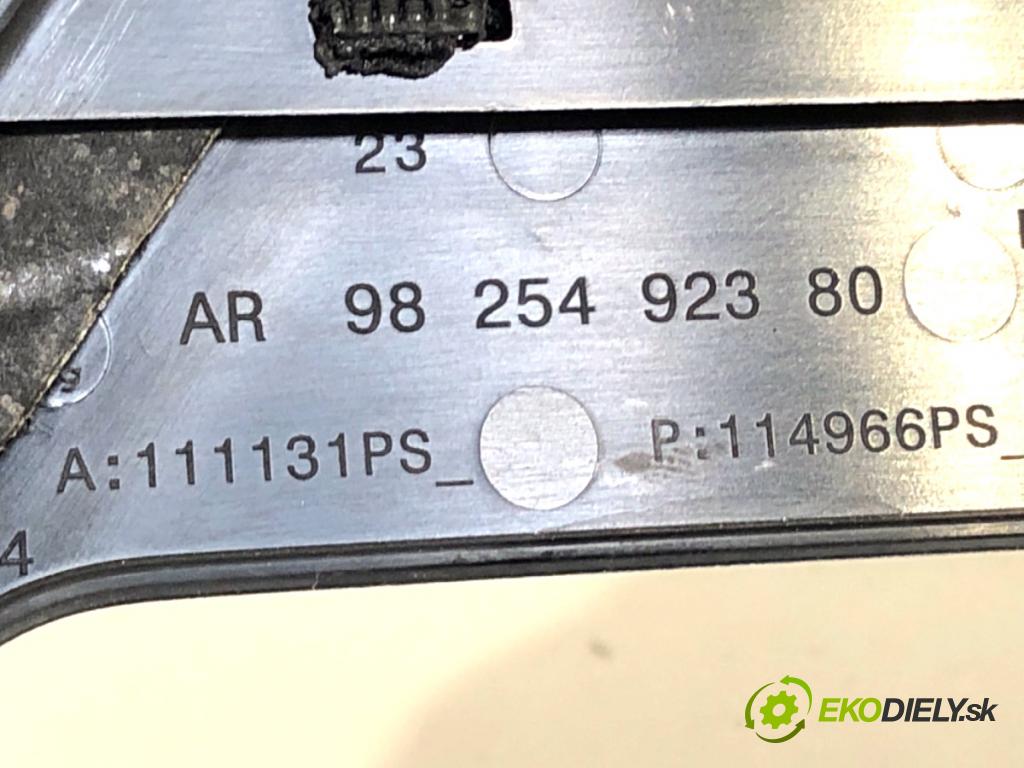 OPEL CROSSLAND SUV 2021 96 kW 1.2 (75) 1199 Kryt Motor 9825492380 (Kryt motora)