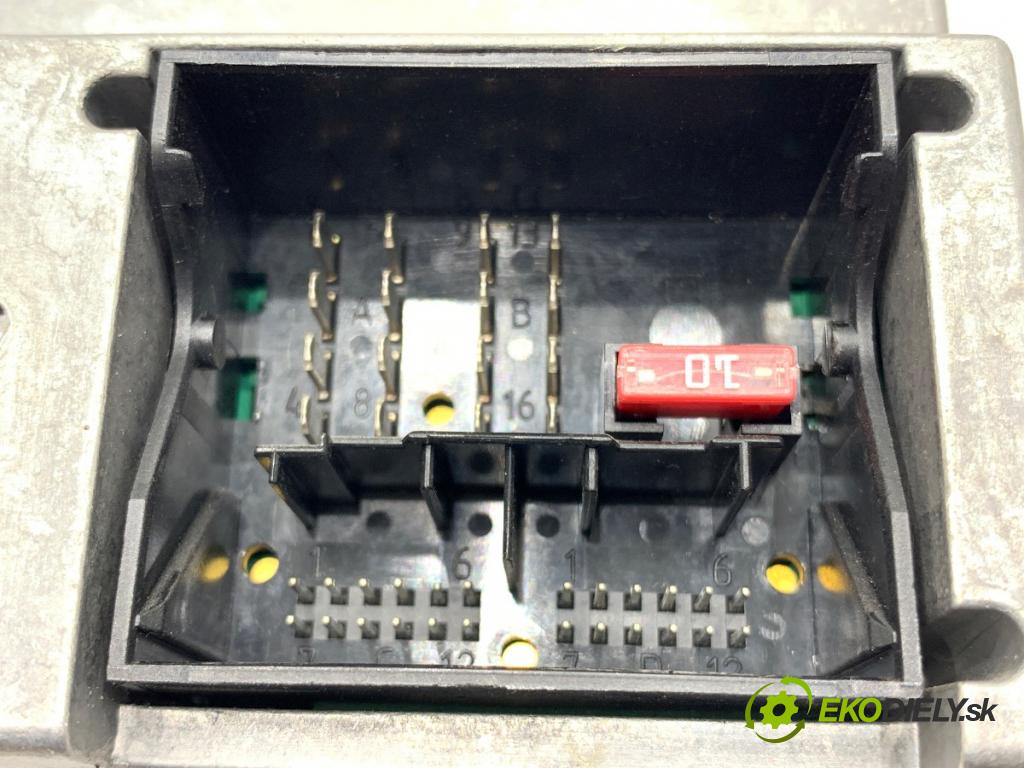 FORD FOCUS C-MAX nadwozie wielkoprzestrzenne (MPV) 2004 80 kW 1.6 TDCi 1560 RADIO 4M5T18K931CA (Audio zariadenie)