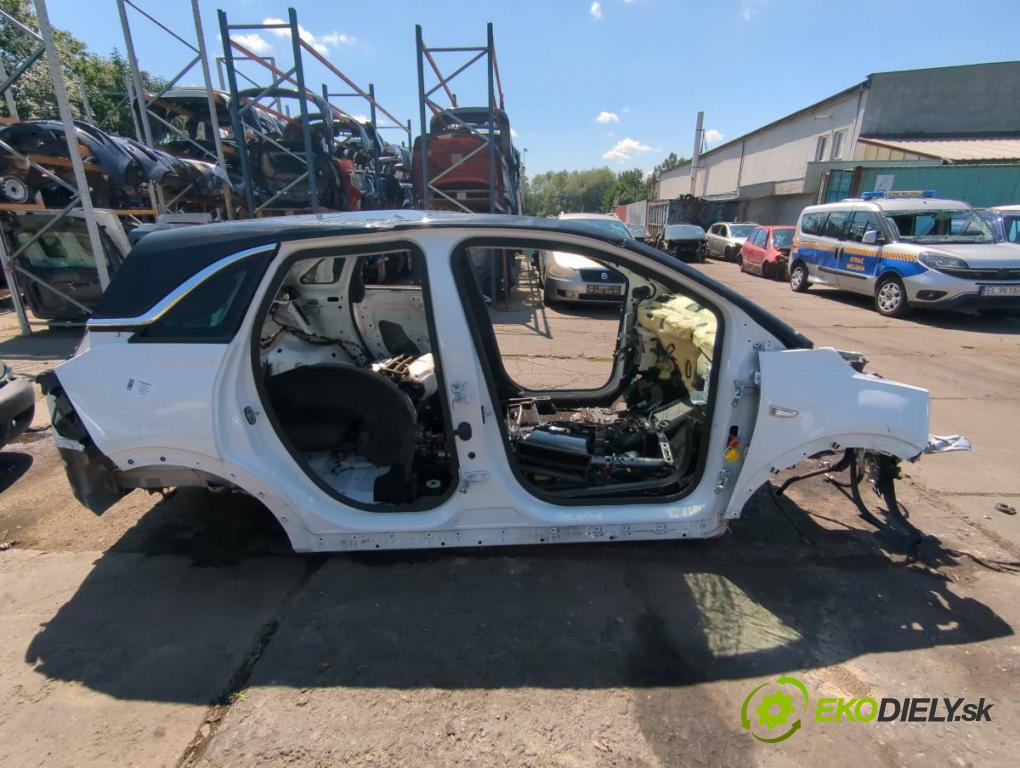 OPEL CROSSLAND SUV 2021 96 kW 1.2 (75) 1199 KAROSERIA ČTVRŤÁK blatník zadní část levý pravý práh střecha PODŁUŻNICA levý pravý