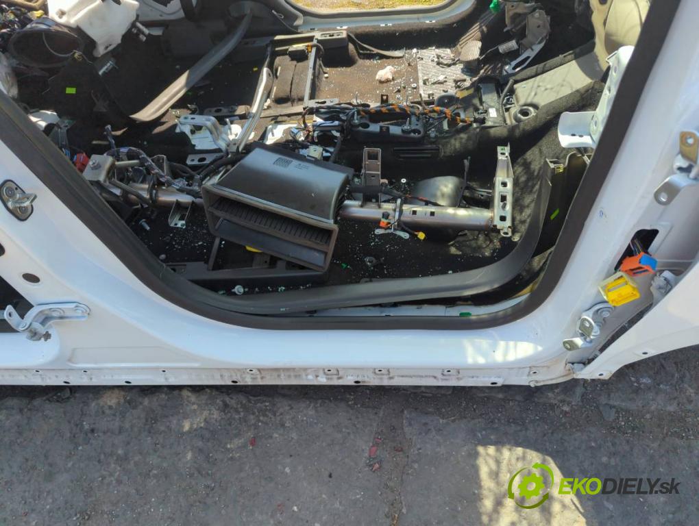 OPEL CROSSLAND SUV 2021 96 kW 1.2 (75) 1199 KAROSERIA ČTVRŤÁK blatník zadní část levý pravý práh střecha PODŁUŻNICA levý pravý