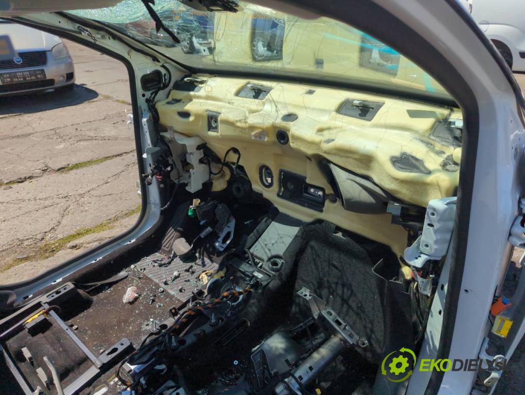 OPEL CROSSLAND SUV 2021 96 kW 1.2 (75) 1199 KAROSERIA ČTVRŤÁK blatník zadní část levý pravý práh střecha PODŁUŻNICA levý pravý