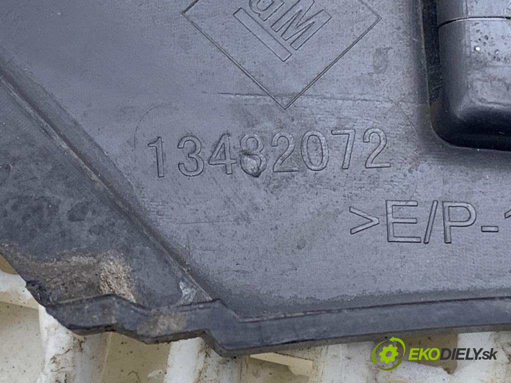 OPEL CROSSLAND SUV 2021 96 kW 1.2 (75) 1199 Lišta blatníka zad pravá 13482072 (Lišta)