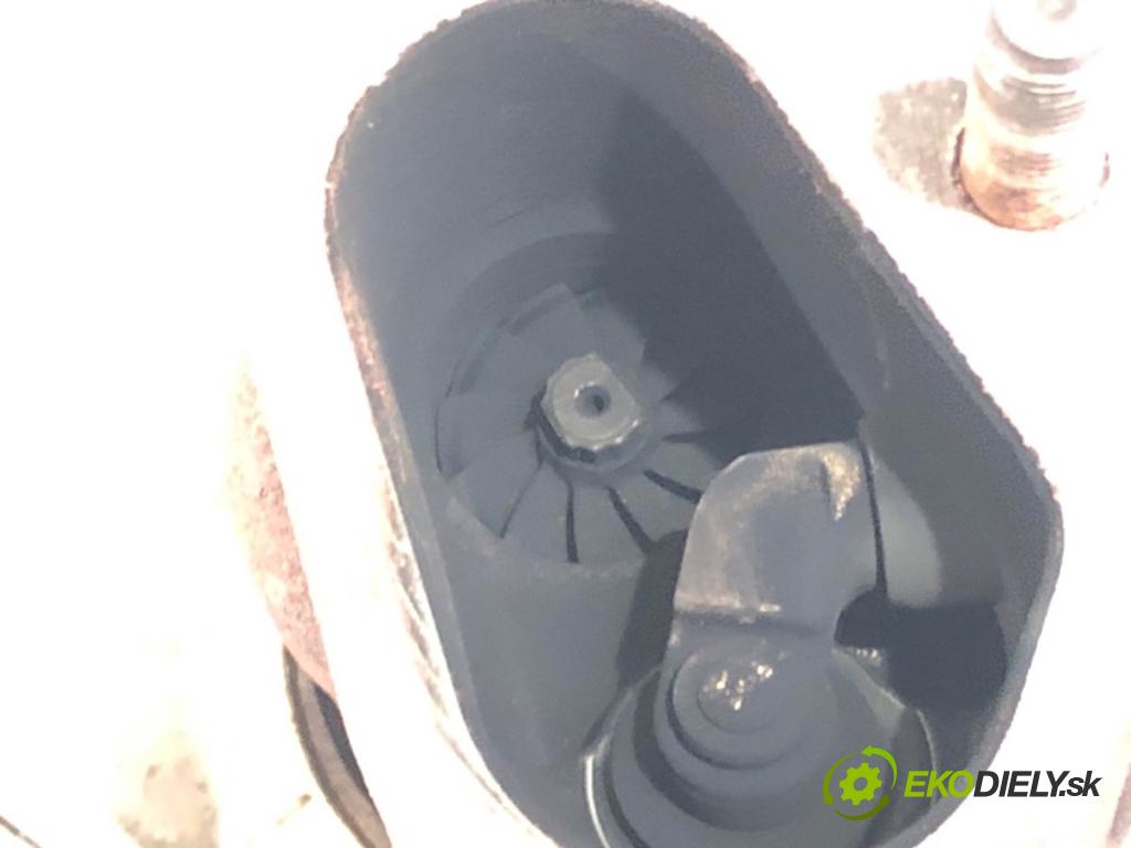 HYUNDAI i30 liftback 2013 66 kW 1.4 CRDi 1396 turbo 28201-2A770 (Kompletní turbodmychadlo)