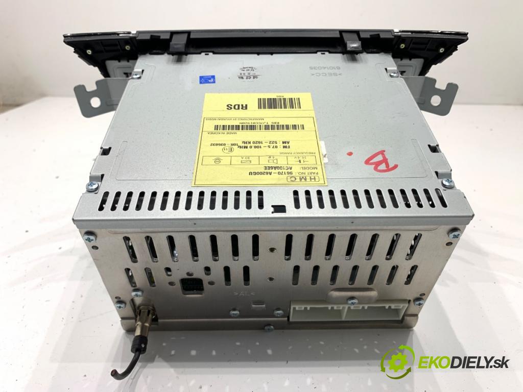 HYUNDAI i30 liftback 2013 66 kW 1.4 CRDi 1396 RADIO 96170-A6200GU (Audio zariadenie)