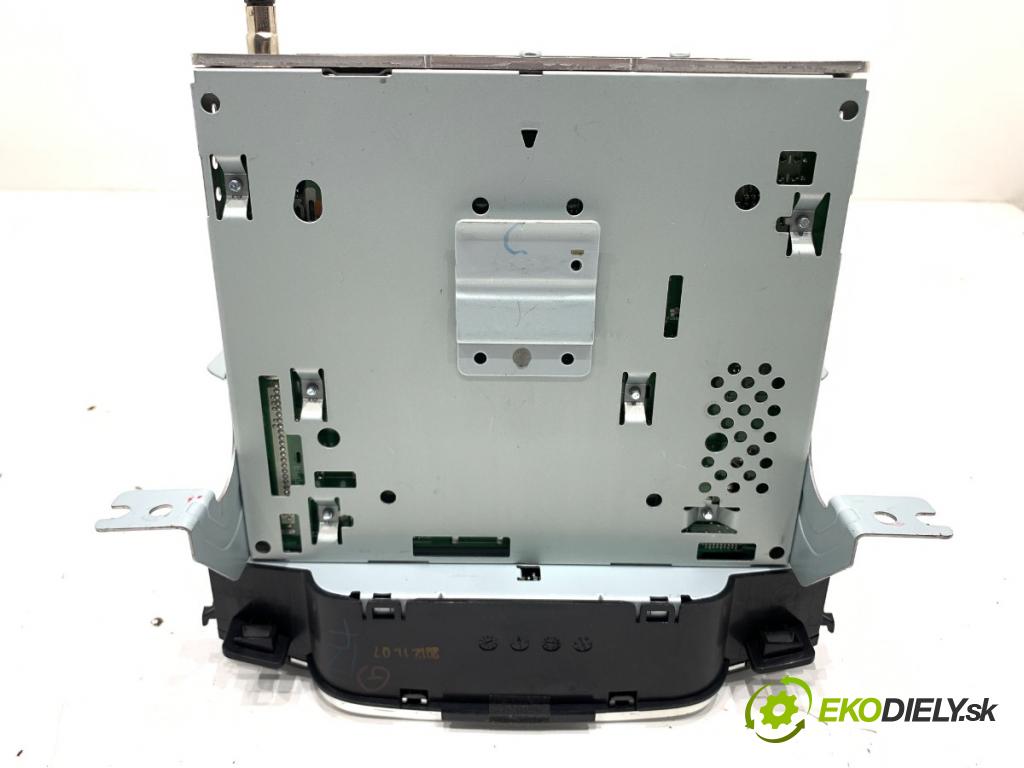 HYUNDAI i30 liftback 2013 66 kW 1.4 CRDi 1396 RADIO 96170-A6200GU (Audio zariadenie)