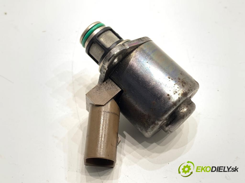 HYUNDAI i30 liftback 2013 66 kW 1.4 CRDi 1396 Regulátor tlaku paliva 28233374 (Palivový systém ostatné)