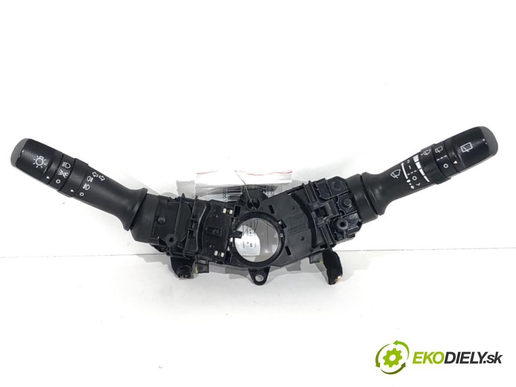 HYUNDAI i30 liftback 2013 66 kW 1.4 CRDi 1396 Prepínač kombinovaný 3753MA-2210 (Prepínacie páčky pod volantom)