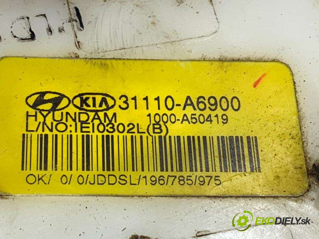 HYUNDAI i30 liftback 2013 66 kW 1.4 CRDi 1396 pumpa paliva 31110-A6900