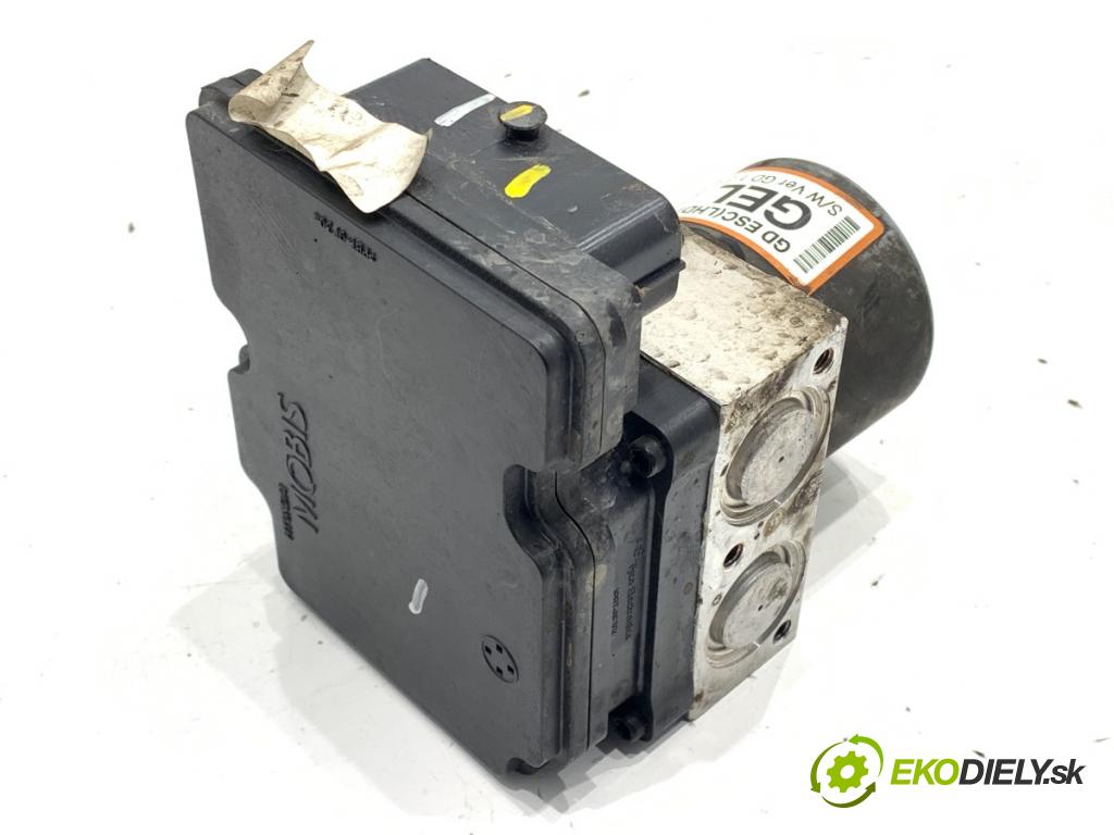 HYUNDAI i30 liftback 2013 66 kW 1.4 CRDi 1396 Pumpa ABS A6589-30500 (Pumpa ABS)