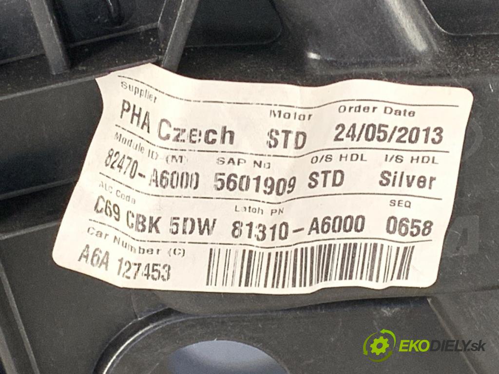 HYUNDAI i30 liftback 2013 66 kW 1.4 CRDi 1396 mechanismus okna levý přední část 82470-A6000