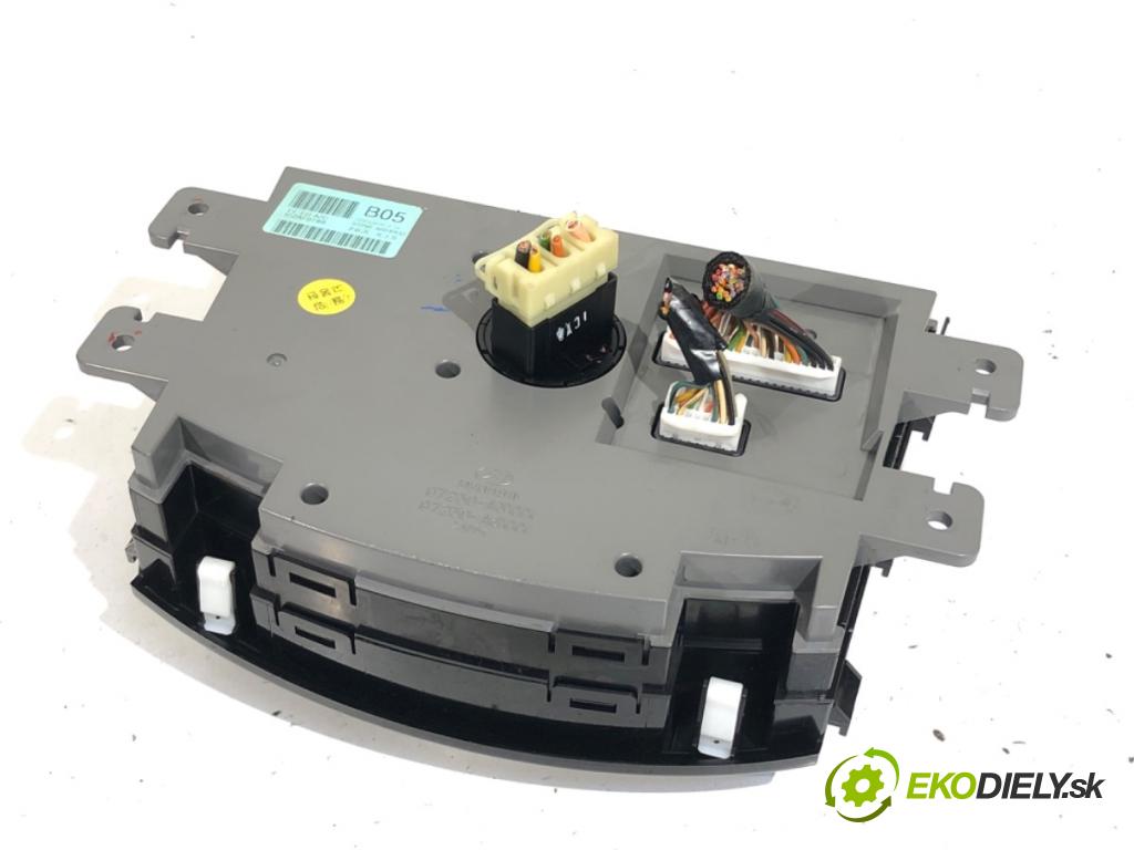 HYUNDAI i30 liftback 2013 66 kW 1.4 CRDi 1396 Panel ovládania kúrenia 97250-A6040GU (Prepínacie páčky pod volantom)