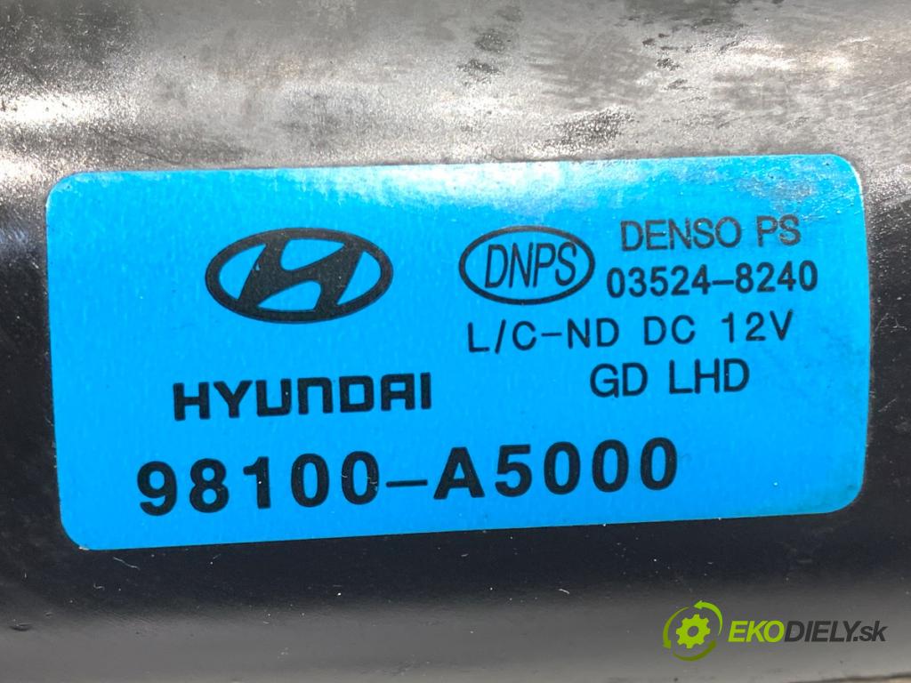 HYUNDAI i30 liftback 2013 66 kW 1.4 CRDi 1396 Mechanizmus stieračov predný 98100-A5000 (Motorček stieračov predný)