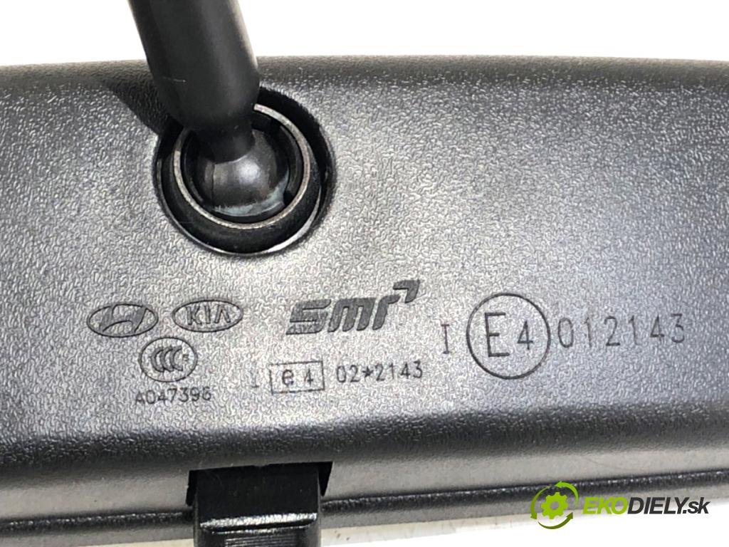 HYUNDAI i30 liftback 2013 66 kW 1.4 CRDi 1396 zpětné zrcátko vnitřní  (Vnitřní zpětné zrcátko)