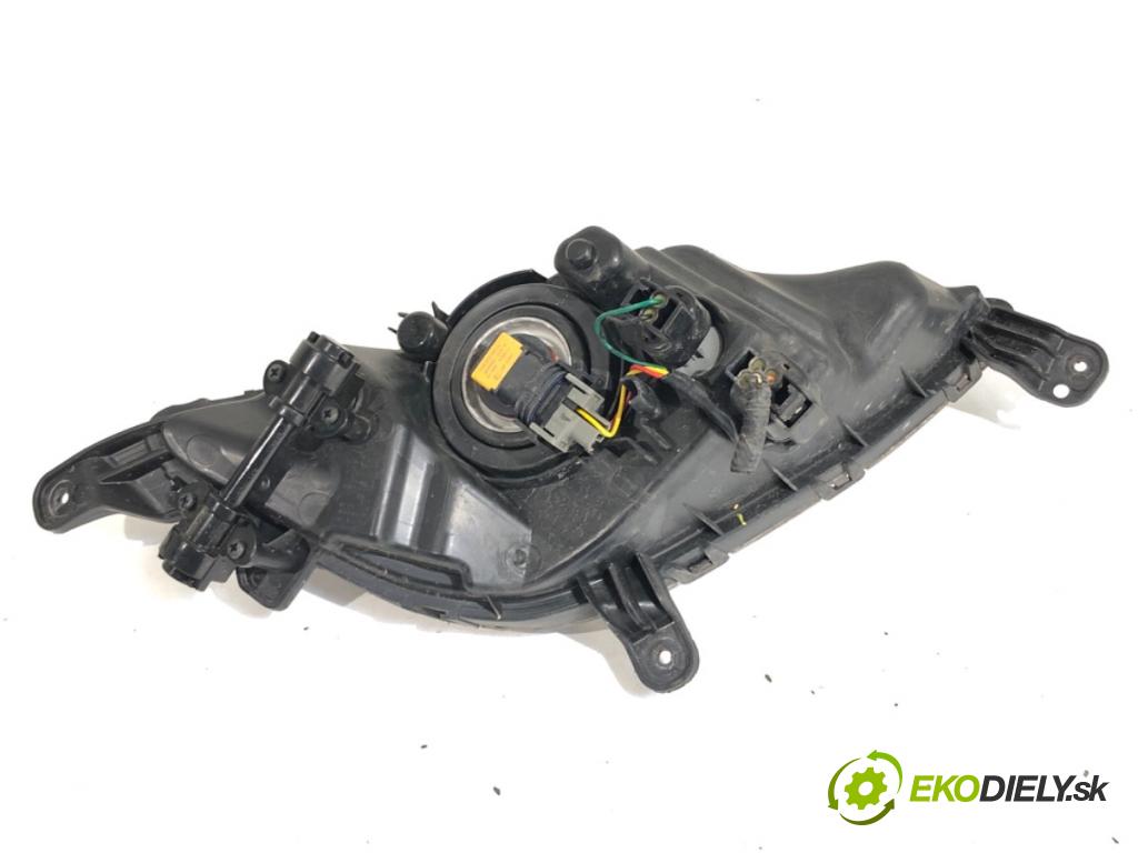HYUNDAI i30 liftback 2013 66 kW 1.4 CRDi 1396 hmlové svetlo, hmlovka levý přední část
