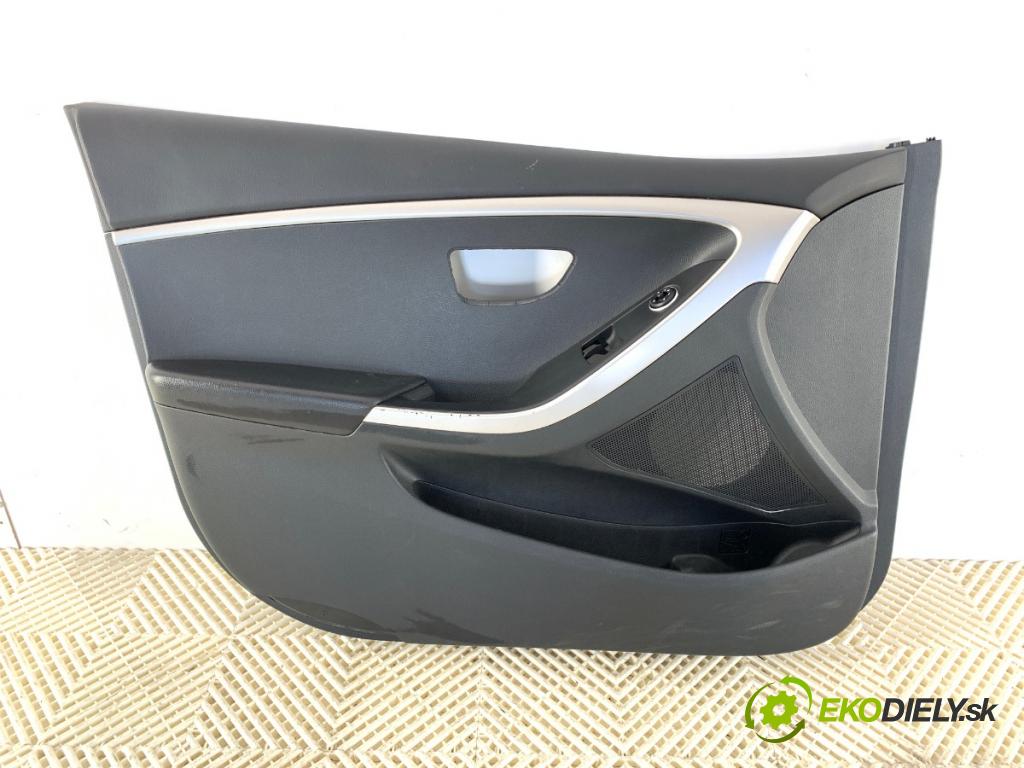 HYUNDAI i30 liftback 2013 66 kW 1.4 CRDi 1396 ča dveře levý přední část 