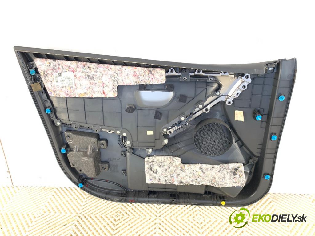 HYUNDAI i30 liftback 2013 66 kW 1.4 CRDi 1396 ča dveře pravý přední část