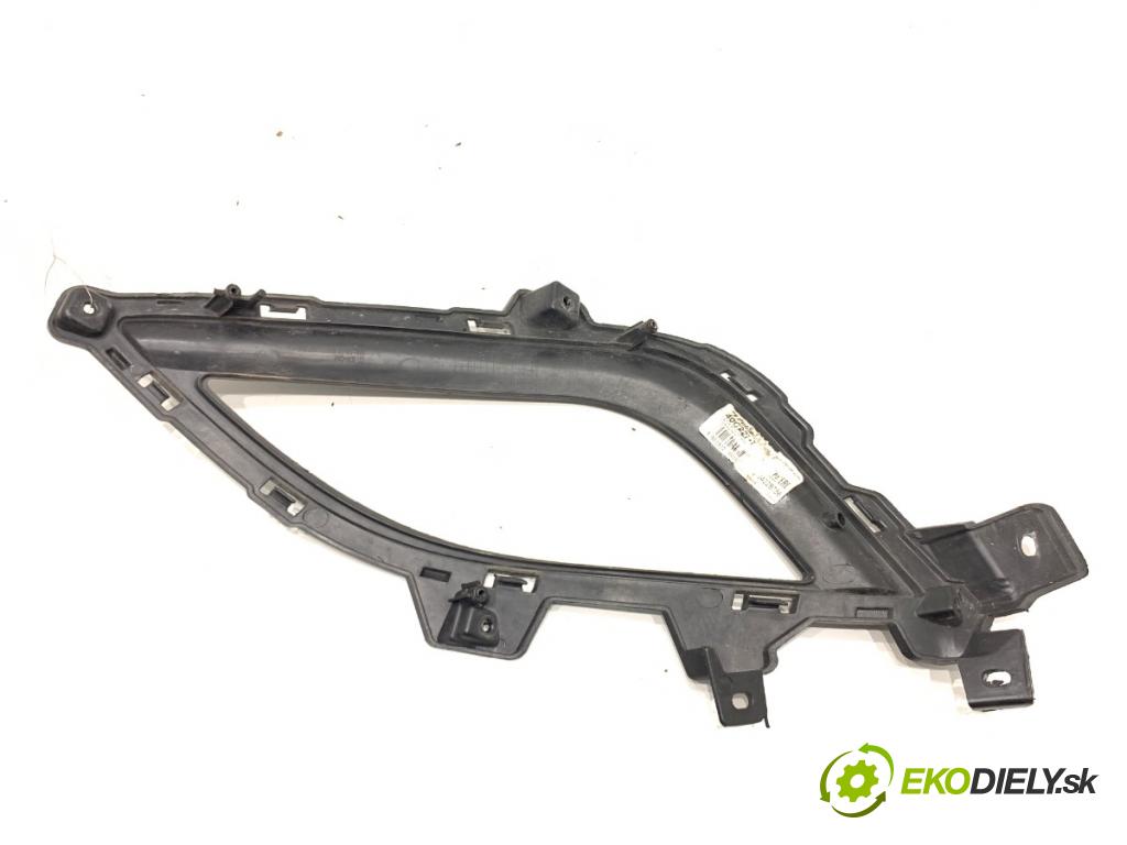 HYUNDAI i30 liftback 2013 66 kW 1.4 CRDi 1396 mří nárazníka pravý přední část 86564-A5030