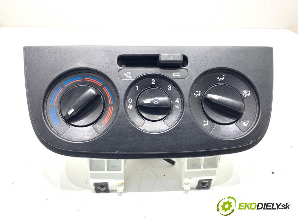 FIAT FIORINO III Nadwozie pełne/minivan 2019 57 kW 1.4 (225AXA1A, 225BXA1A) 1368 Panel ovládania kúrenia 735462118 (Prepínacie páčky pod volantom)