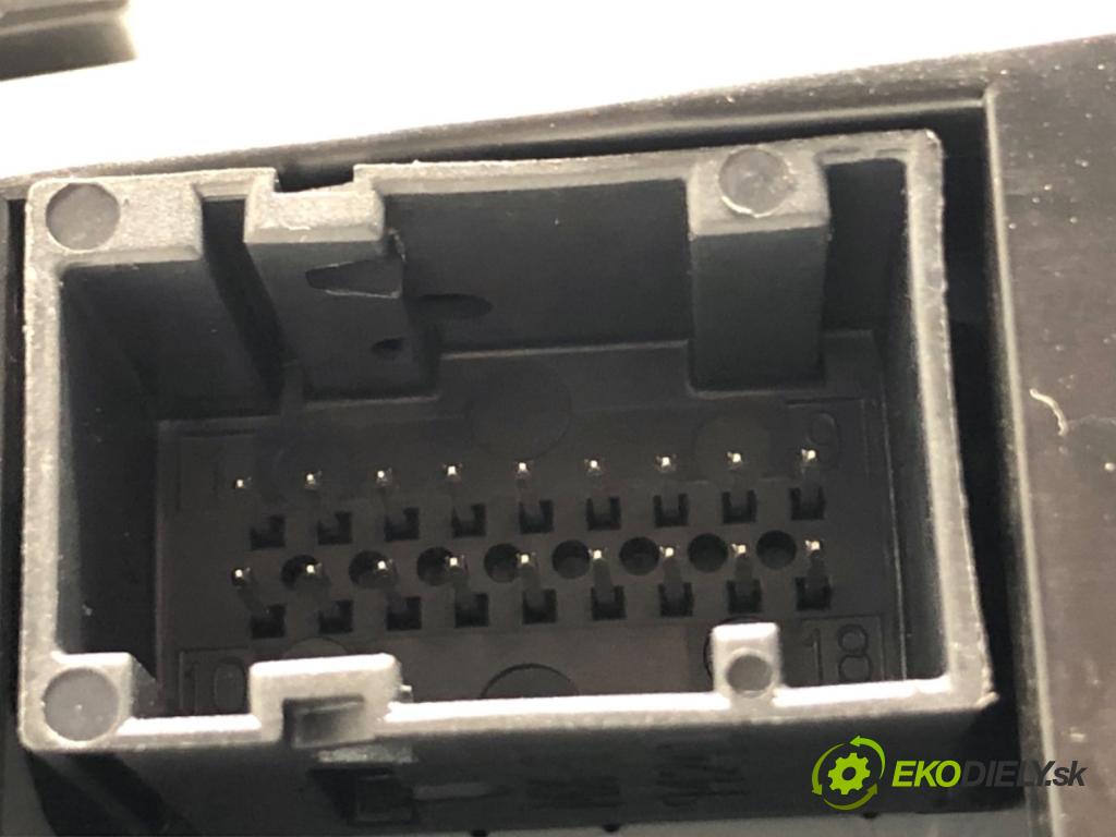 FIAT FIORINO III Nadwozie pełne/minivan 2019 57 kW 1.4 (225AXA1A, 225BXA1A) 1368 Prístrojovka 52140644 (Prístrojová doska)