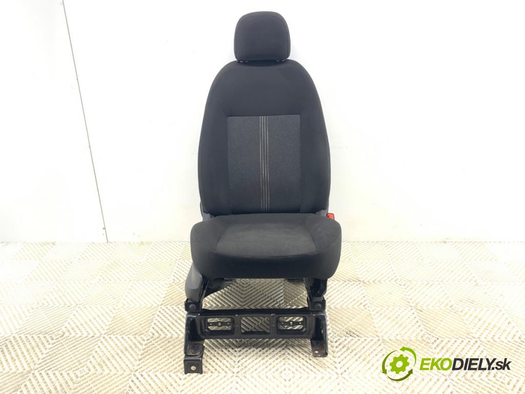 FIAT FIORINO III Nadwozie pełne/minivan 2019 57 kW 1.4 (225AXA1A, 225BXA1A) 1368 Sedadlo pravy predný 
