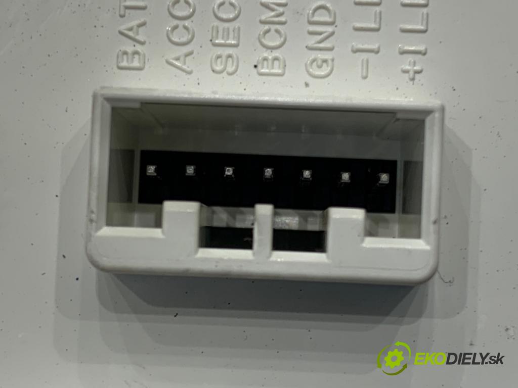 SUZUKI SWIFT III liftback 2006 68 kW 1.3 (RS 413) 1328 Dislpej 34600-63J50 (Prístrojová doska)