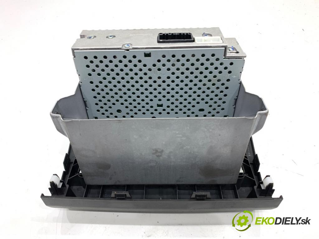 SUZUKI SWIFT III liftback 2006 68 kW 1.3 (RS 413) 1328 RADIO 39101-62J0 (Audio zariadenie)