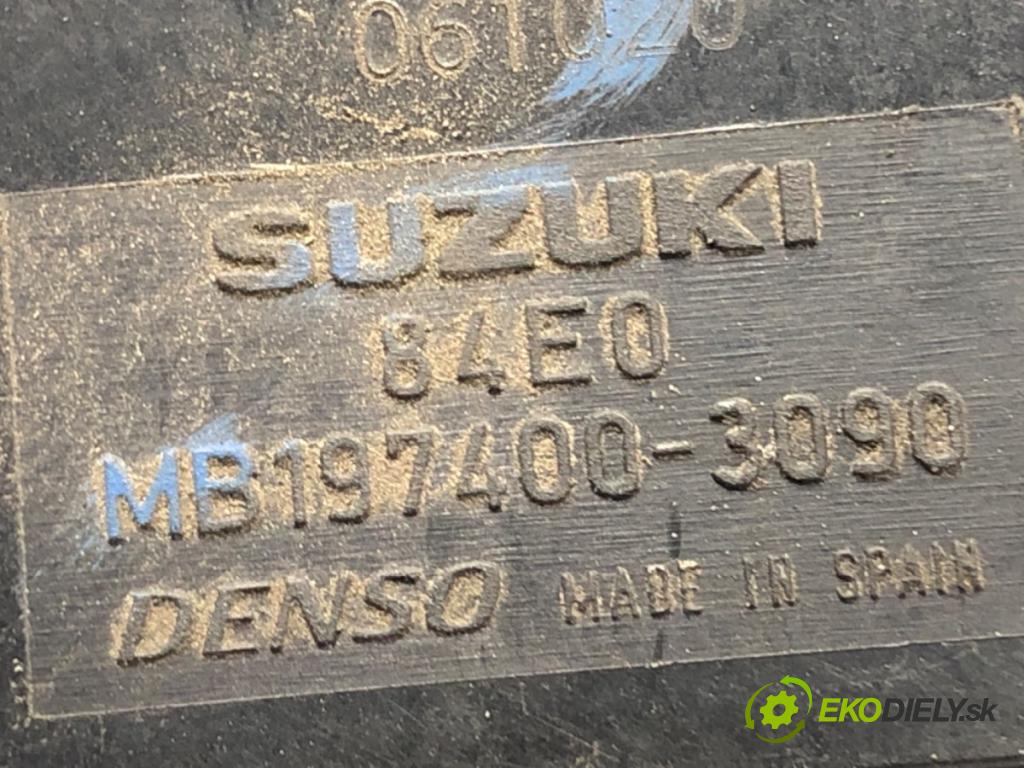 SUZUKI SWIFT III liftback 2006 68 kW 1.3 (RS 413) 1328 váha vzduchu 197400-3090 (Snímač hmotnosti vzduchu)
