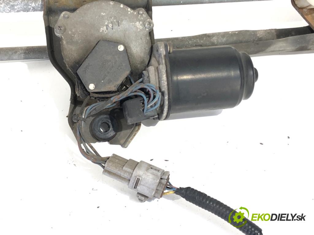 SUZUKI SWIFT III liftback 2006 68 kW 1.3 (RS 413) 1328 Mechanizmus stieračov predný  (Motorček stieračov predný)