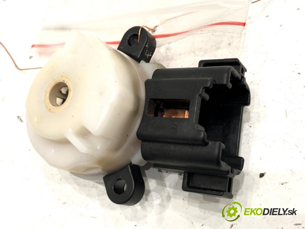 SUZUKI SWIFT III liftback 2006 68 kW 1.3 (RS 413) 1328 Kocka, vložka spínacej skrinky  (Spínacia skrinka)