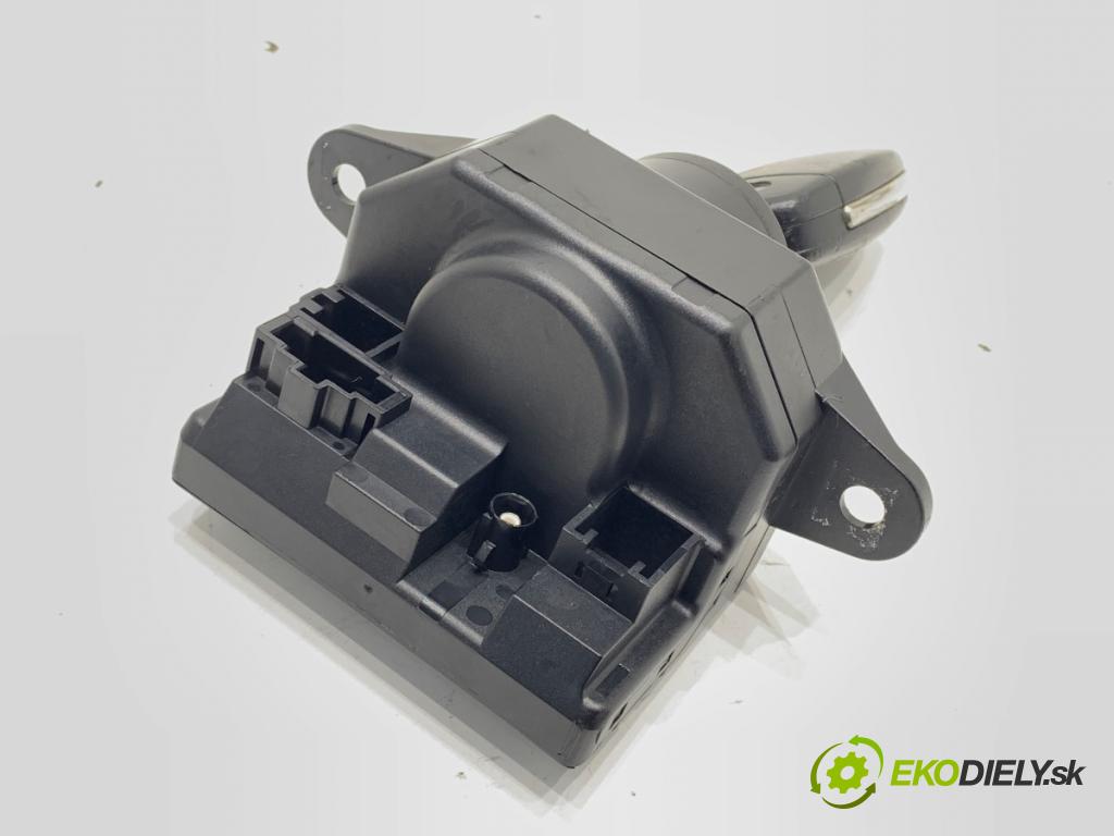 AUDI A6 C6 Kombi 2007 103 kW 2.0 TDI 1968 spinačka 4F0909131D (Spínacia skrinka)