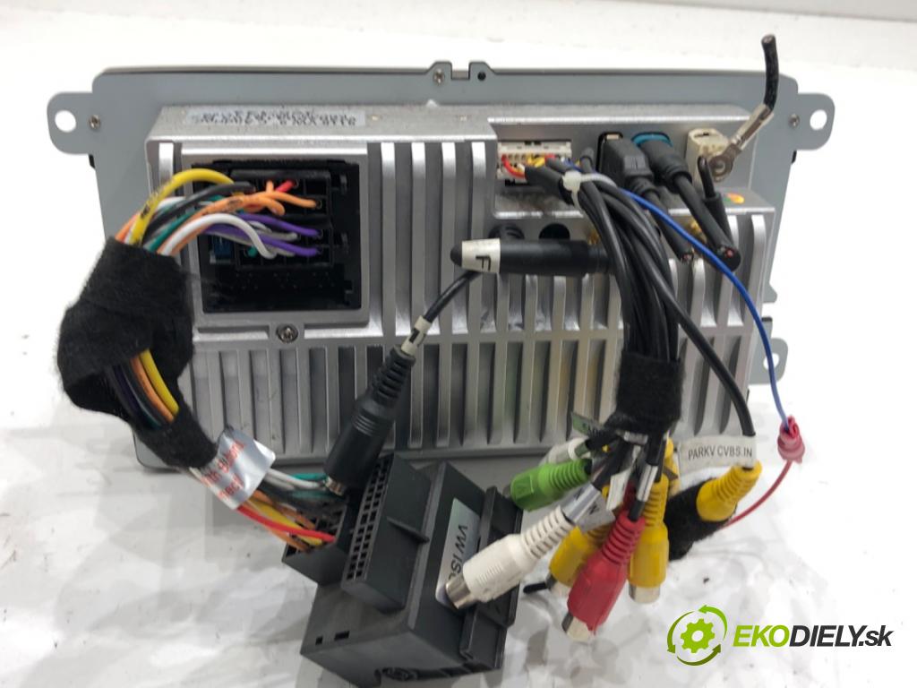 VW GOLF V Kombi 2007 77 kW 1.9 TDI 1896 RADIO  (Audio zariadenie)